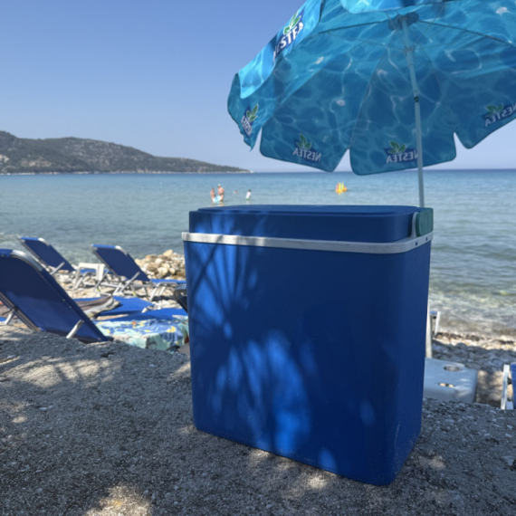 Komentar Hrvata o paradajz turistima širi se mrežama: "Opšta rugačina"  FOTO