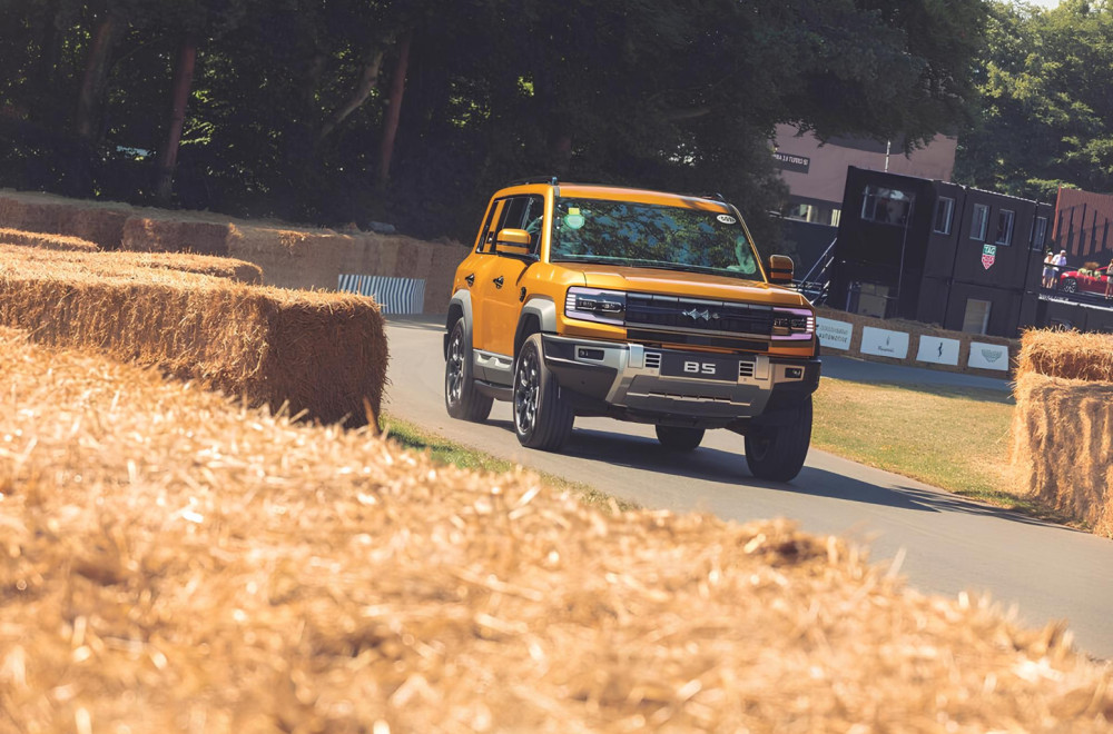 Kineski monstrum stiže u Evropu da počisti Land Rover FOTO