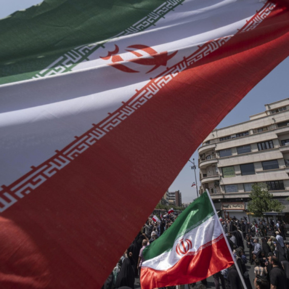 "Iran i dalje razvija nuklearno naoružanje i planira da ga upotrebi"