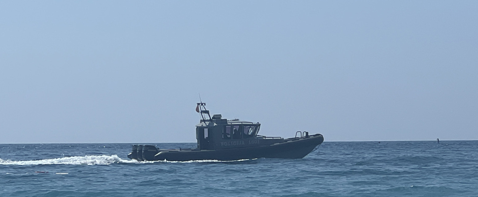 Drama na plaži u Sutomoru: Muškarac jedva spašen