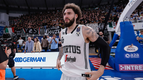 Napustio crno-bele, svi ga žele – on čeka NBA