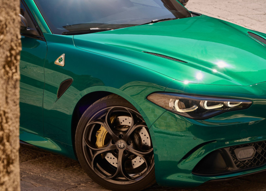 Alfa Romeo obradovao fanove: Novi Quadrifoglio modeli ipak mogu imati benzince