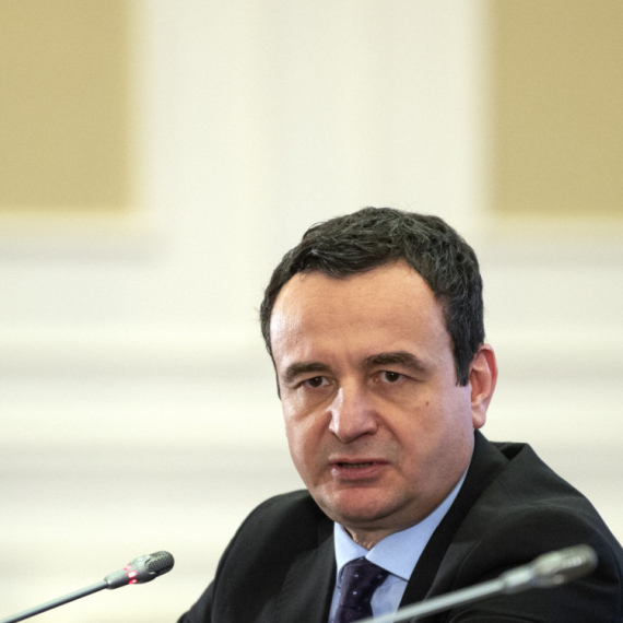 Figaro: Pohvala za Vučićevu politiku jer čuva mir i stabilnost; Francuzi pitaju – da li Kurti uopšte želi mir?