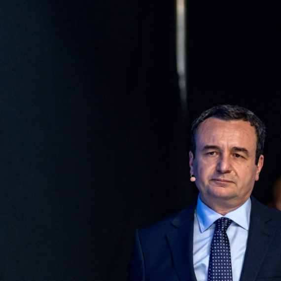 Osmani dala mandat Kurtiju za formiranje nove vlade privremenih institucija u Prištini