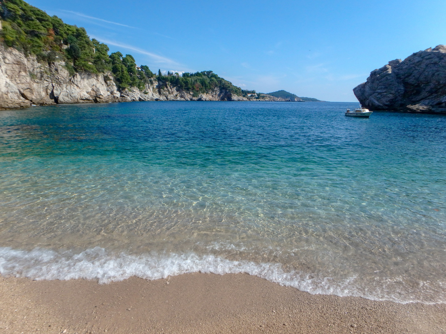 Haos na hrvatskoj plaži: Turistima zabranili ulaz