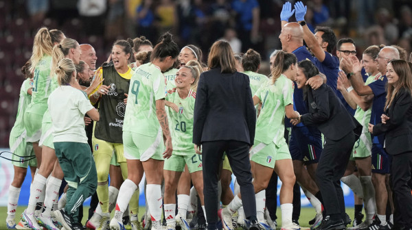 Italija u polufinalu EP
