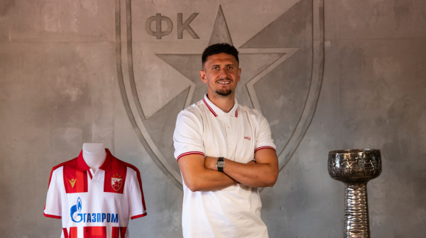 Veljković: "Bio mi je san da igram za Zvezdu" VIDEO