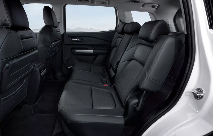 Mitsubishi ima novi SUV sa tri reda sedišta – ali to nije Pajero FOTO/VIDEO