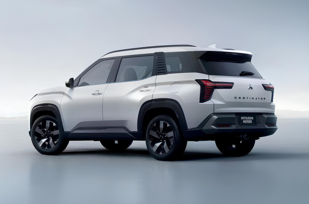 Mitsubishi ima novi SUV sa tri reda sedišta – ali to nije Pajero FOTO/VIDEO