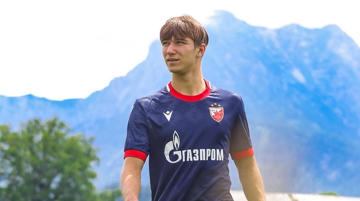 Zvezda predstavila nove dresove! FOTO/ANKETA
