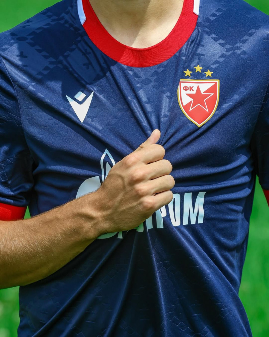 Zvezda predstavila nove dresove! FOTO/ANKETA
