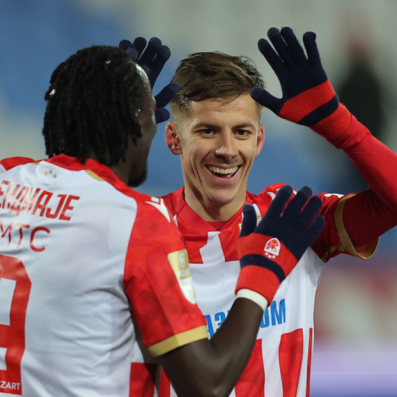 Zvezda zvanično prodala napadača Veljku Paunoviću