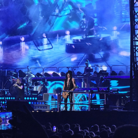 Guns N' Roses se zahvalio Beogradu: Objavili uspomene sa koncerta na Ušću FOTO/VIDEO