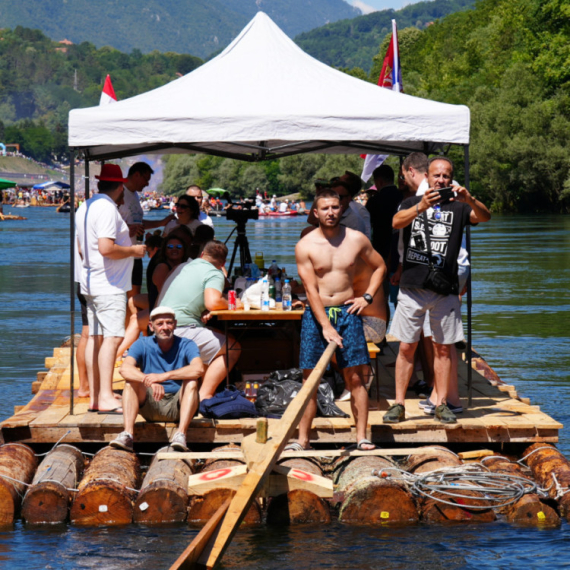 Završena Drinska regata: "Ovakve manifestacije čuvaju tradiciju i donose napredak"