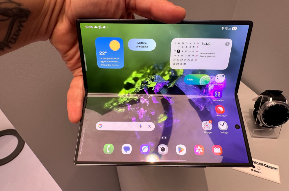 Šta sve može da preživi Samsungov najtanji sklopivi telefon VIDEO