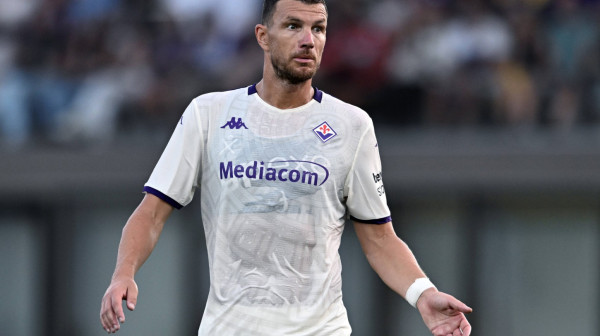 Napad na Bundesligu – Džeko prešao u Šalke