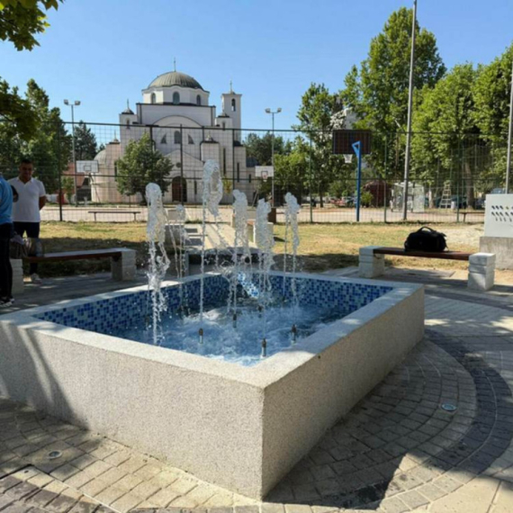 Vandali uništili fontanu u Leskovcu: Puštena u rad pre samo dva dana; Oglasili se iz Grada FOTO