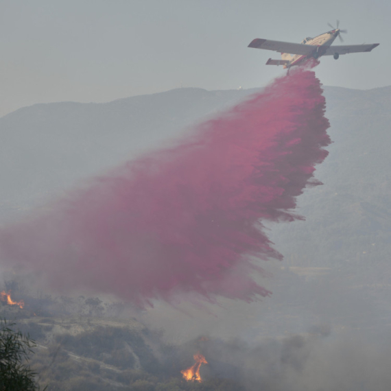 Srušio se protivpožarni avion