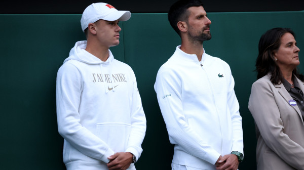 Rune "pecnuo" Đokovića: "Ali to je Novak, tako da je u redu!" VIDEO