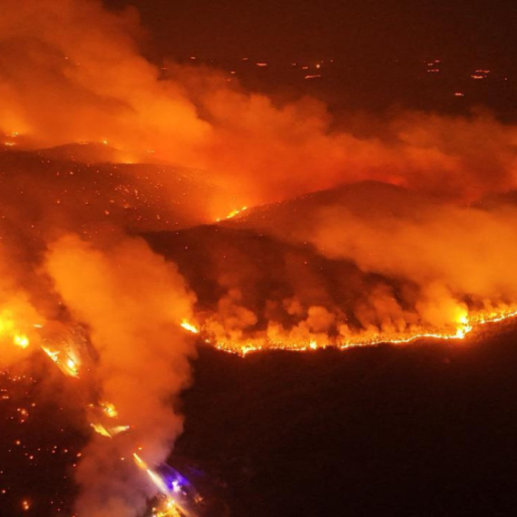 Bukte požari; Evakuisano preko 3.500 ljudi, porastao broj mrtvih FOTO/VIDEO
