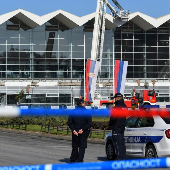 The Higher Public Prosecutor's Office in Novi Sad announced: Indictment filed against Goran Vesić and 12 other