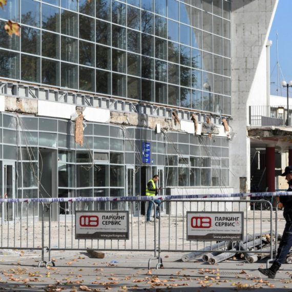 Obustavlja se postupak protiv Vesića, Tanasković, Dimoski i još tri osobe u slučaju pada nadstrešnice