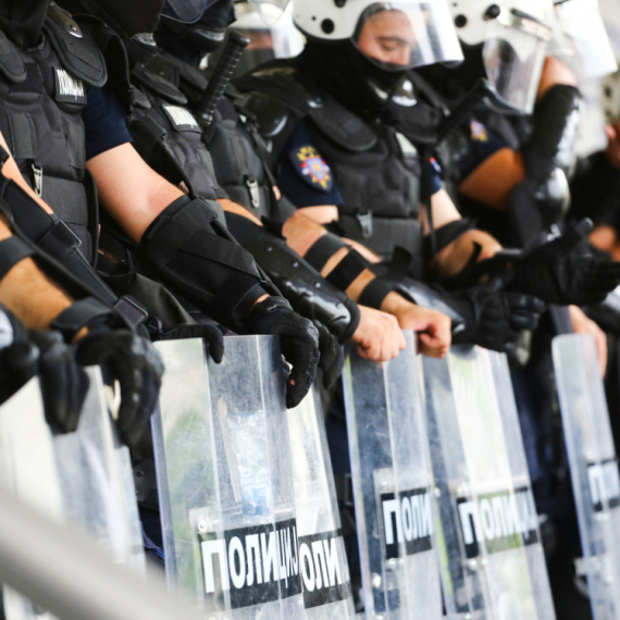 MUP: Policija u Novom Sadu nije koristila hemijska sredstva FOTO