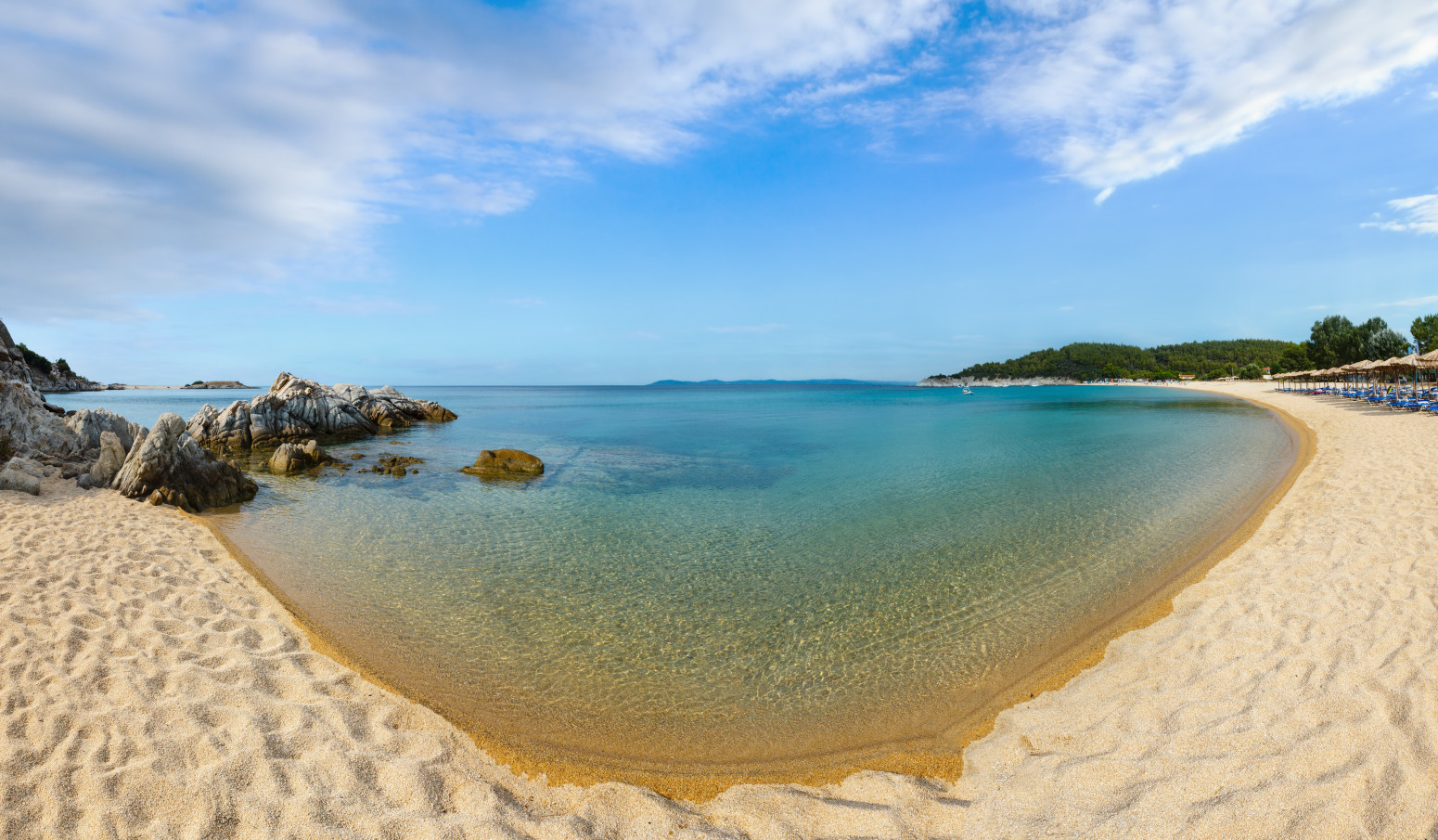 Na ovim plažama na Sitoniji možete da izbegnete gužve: Raj sa kristalno čistim morem FOTO