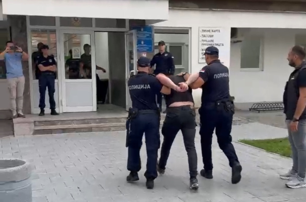 Vučić: Extremists beat police officers; Blockers are executors of political orders; I'm going to Novi Pazar
