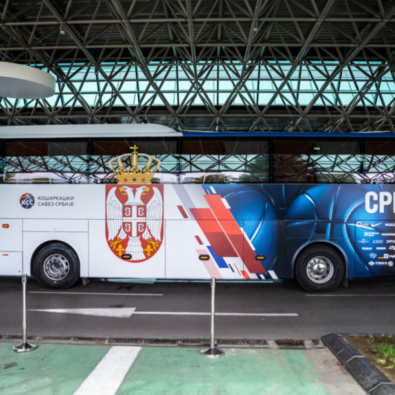 Serbian basketball players got a branded bus PHOTO