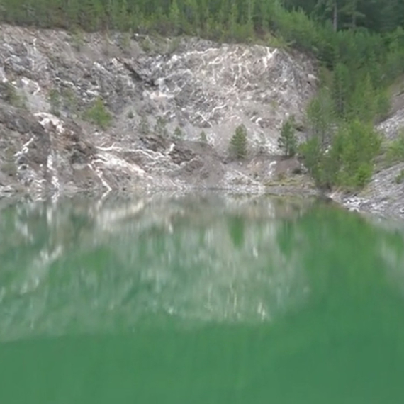 Prelepo jezero u Srbiji idealno za odmor u prirodi: Čista voda i mir blizu popularne planine FOTO/VIDEO