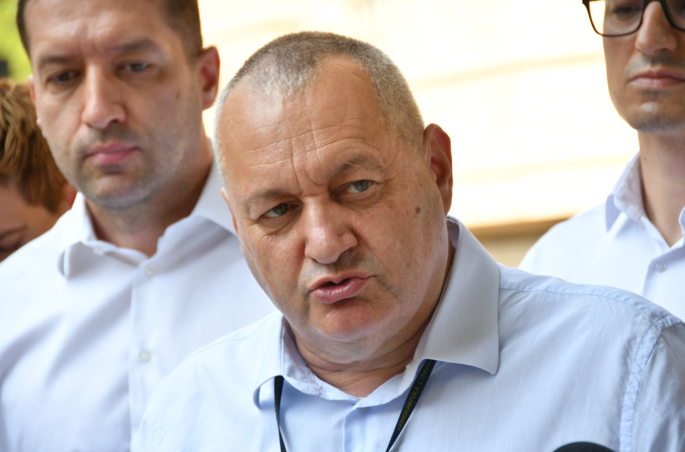 Milivojević ne zna šta piše, ponovo izneo neistine – Tviter ga "uništio"