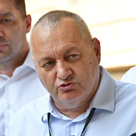 Milivojević ne zna šta piše, ponovo izneo neistine – Tviter ga "uništio"