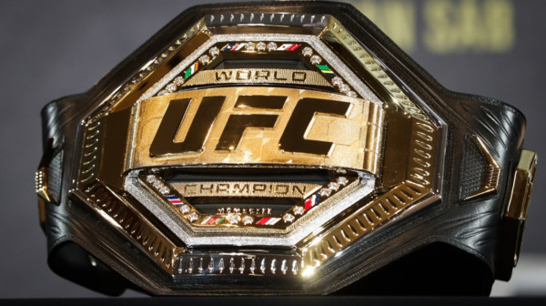 Spektakl ili dimna zavesa? UFC objavio sve za Belu kuću