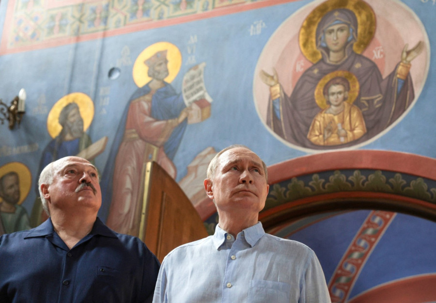 Srdačan susret dva lidera; Putin i Lukašenko na neformalnom sastanku FOTO/VIDEO