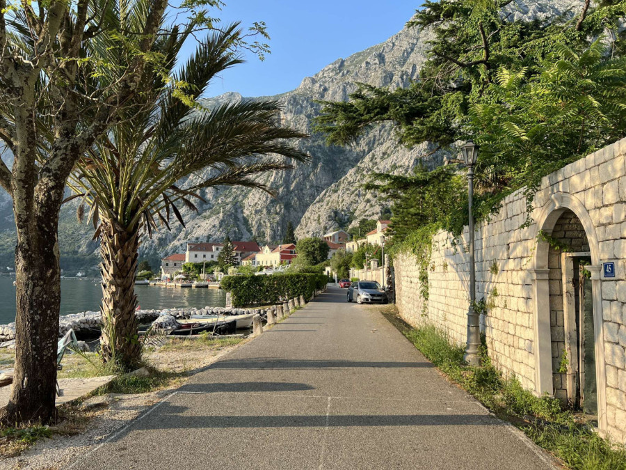 Od siromašnog ribarskog sela do elitnog mesta: Jedno od najlepših mesta u Bokokotorskom zalivu FOTO