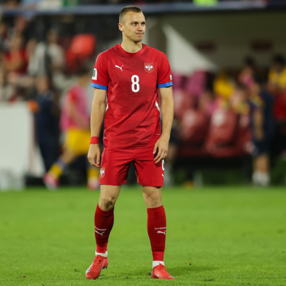 Gol, pa crveni karton reprezentativca Srbije VIDEO
