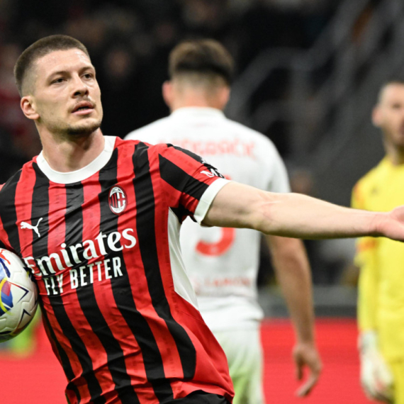 Jović odbio Paunovića, izabrao Nikolića