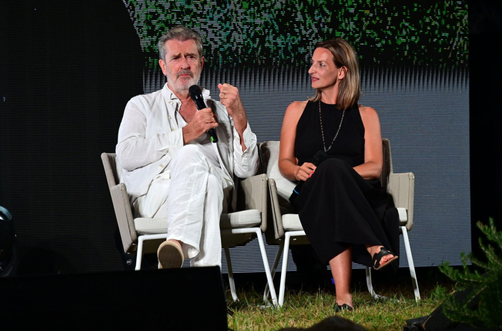 Rupert Everet bez objašnjenja izbačen iz serije "Emili u Parizu": "Za mene je to bila tragedija"