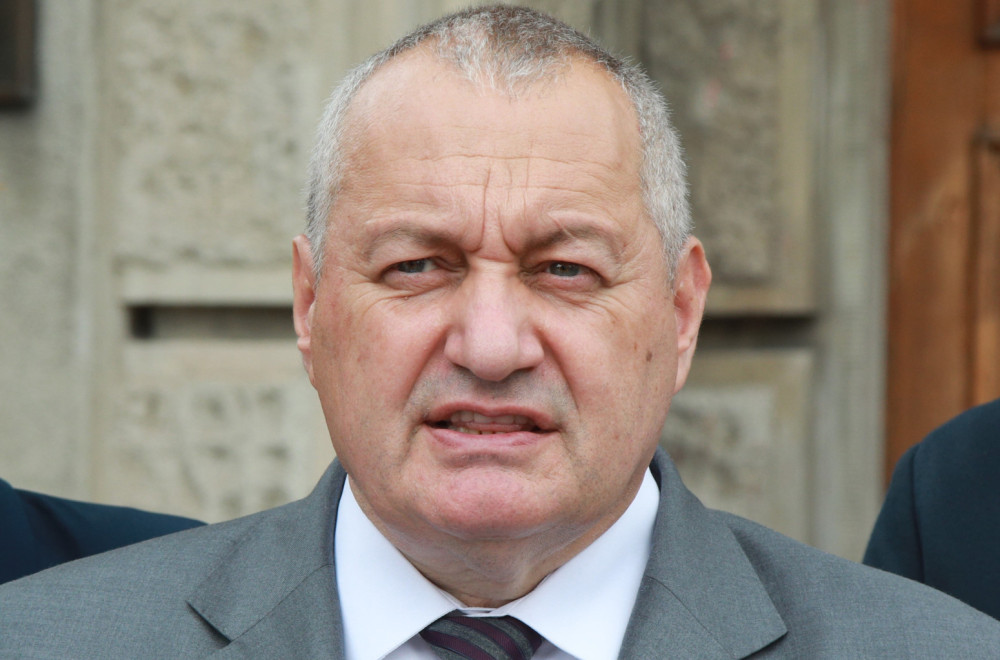 "Štampanje majici"?; Milivojević izazvao buru u javnosti VIDEO