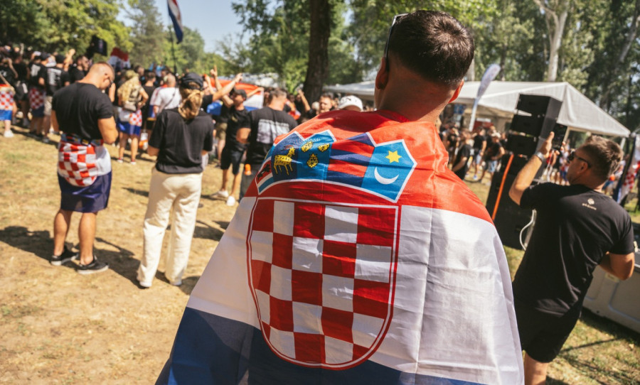 Tompson u društvu osuđenog bludnika i verskog fanatika: Dodelili mu orden