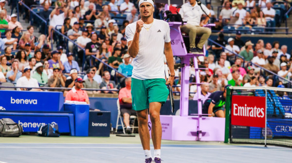 Zverev skinuo krunu šampionu, čeka ga Rus VIDEO