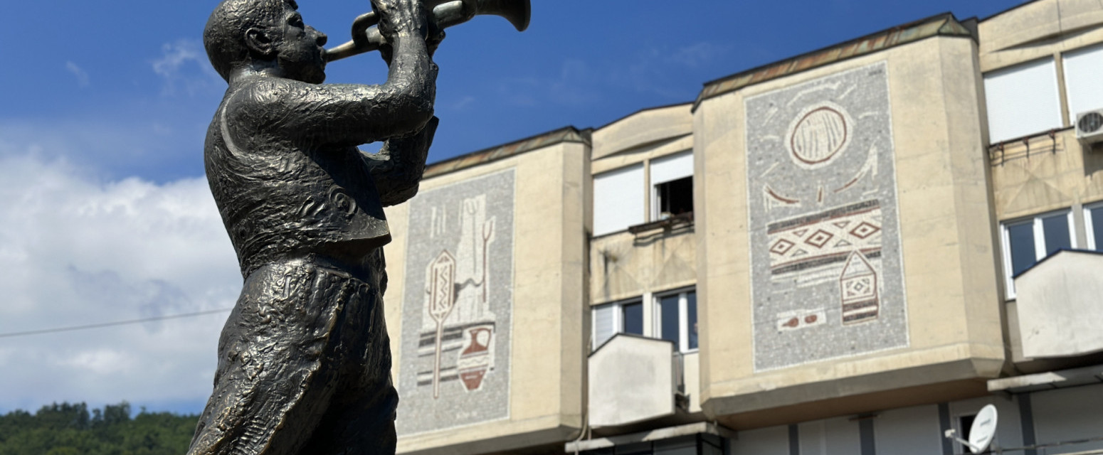 Čitava kuća za 100 evra: Planuo smeštaj pred Sabor trubača u Guči FOTO
