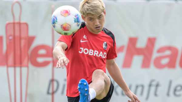 Ajntraht još jači u napadu – stigao najbolji Japanac u Bundesligi VIDEO