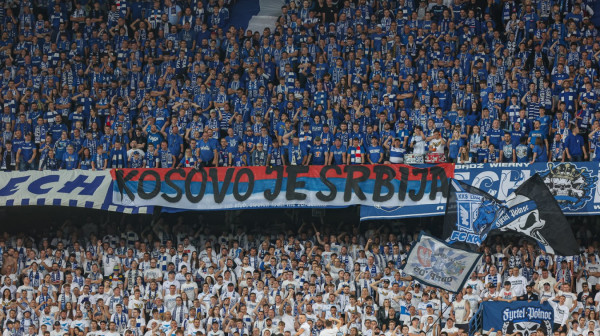 Leh kažnjen zbog "Kosovo je Srbija"