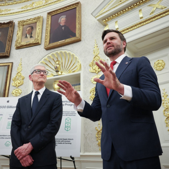 Džej Di Vens objavio viralni mem: "Reci hvala" VIDEO