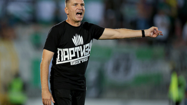 Blagojević: "Fudbal je pokazao suroviju stranu, ali ne predajemo se!"