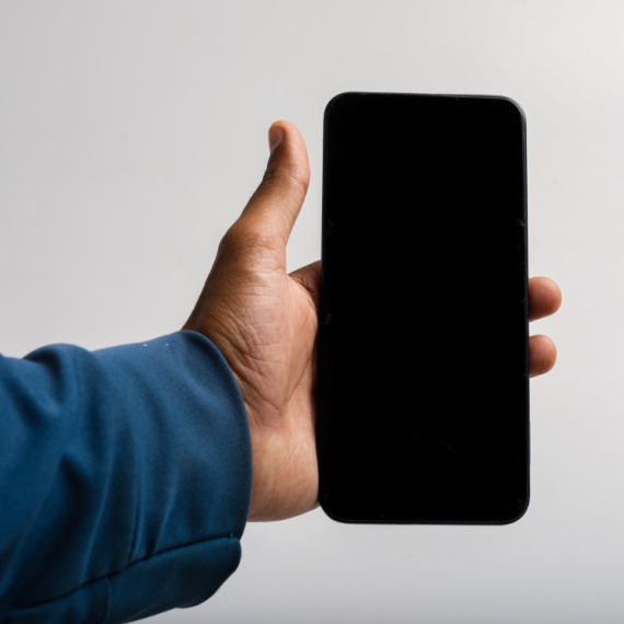 Kinezi brži od Apple-a: Nubia Air stiže pre iPhone Aira