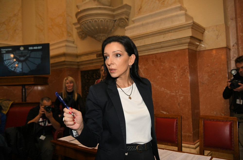 Opozicija u slobodnom padu, a dno se još ne nazire