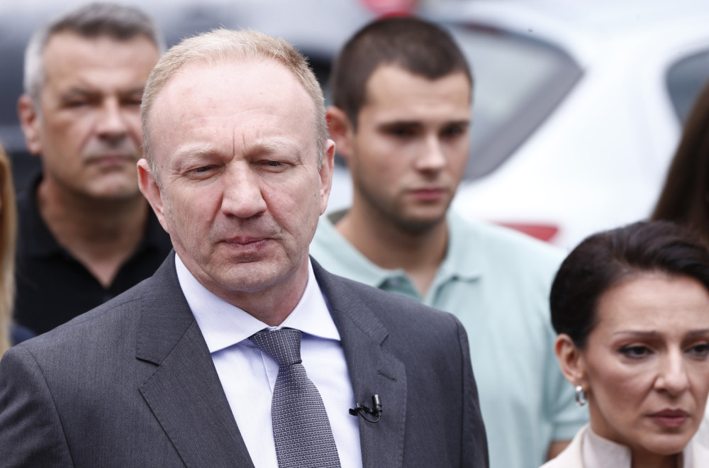 Sukob blokadera ne jenjava: Štimac objavio – Đilas ga je blokirao FOTO